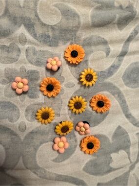 Jibbitz Yellow Sunflower & Peach Blossom Hair Charms